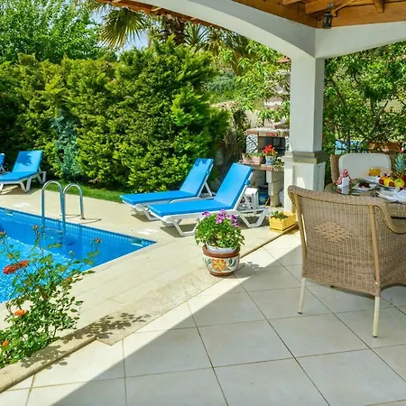 Calis Beach Holiday With Private Pool فيلة فتحية